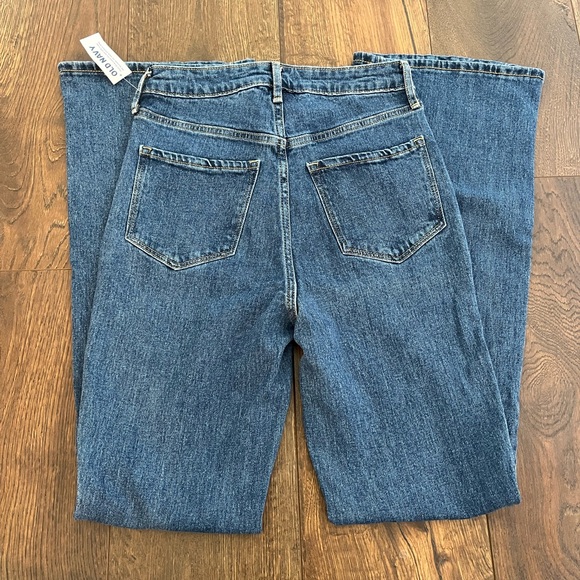 BRAND NEW Women’s Old Navy high waisted flare jeans - Picture 4 of 4